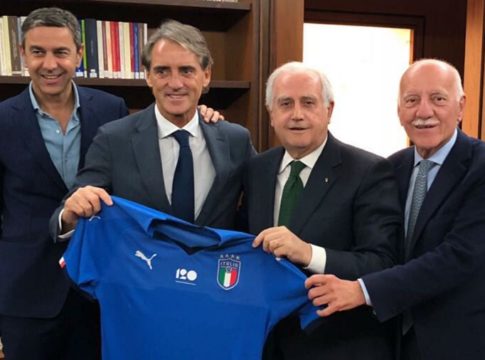 Μαντσίνι : «Να είμαι αυτός που θα ανεβάσει την Ιταλία στην κορυφή»