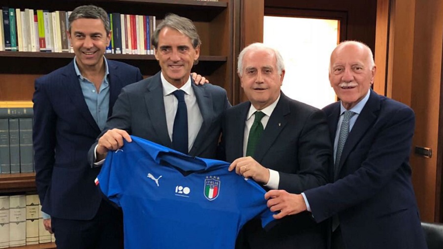 Μαντσίνι : «Να είμαι αυτός που θα ανεβάσει την Ιταλία στην κορυφή»