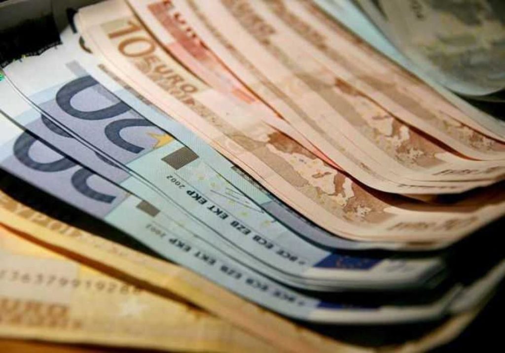 Καθολική άρση τραπεζικού απορρήτου για υπαγωγή στον νόμο Κατσέλη