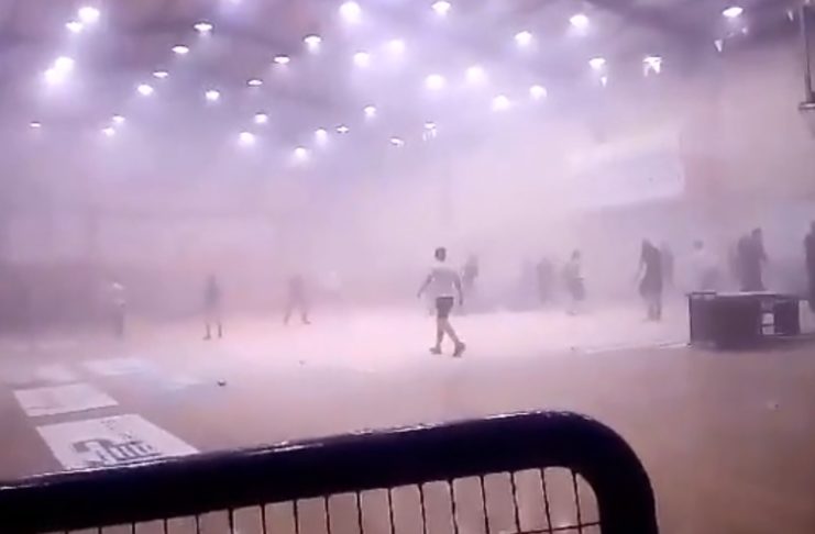 Συγκλονιστικό βίντεο από τα επεισόδια στο Μαρκόπουλο!