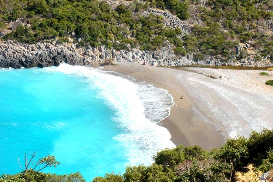Πελοπόννησος: 10 κορυφαίες παραλίες για εξωτικές στιγμές και μια αφορμή για κοντινή εκδρομή! (pics)