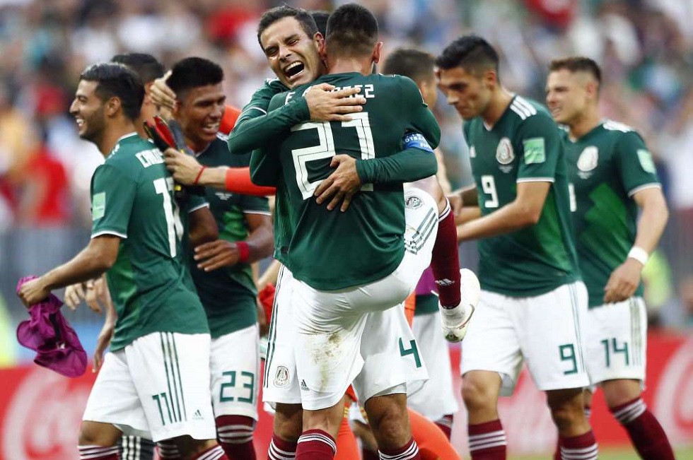 Έπος : Γιαγιά «σταυρώνει» τους παίκτες του Μεξικό! (vid)