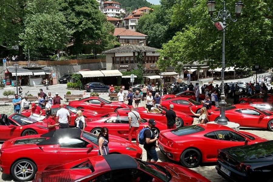 Ιωάννινα: Δεκάδες Ferrari κατέκλυσαν την πόλη (vid+pics)