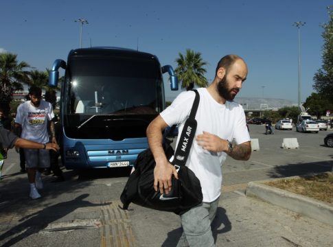 Ολυμπιακός – Παναθηναϊκός : Η άφιξη των Πειραιωτών (vid)