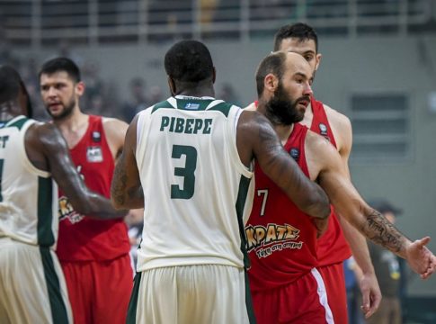 Μόνος του δεν έχασε κανείς