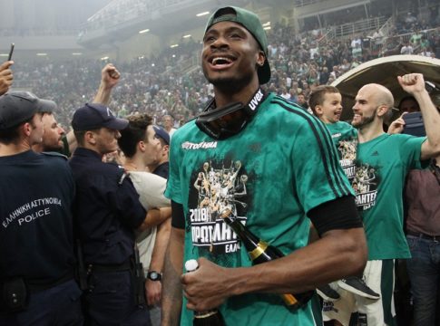 Το ποστάρισμα του Greek Freak για τον Θανάση (pic)