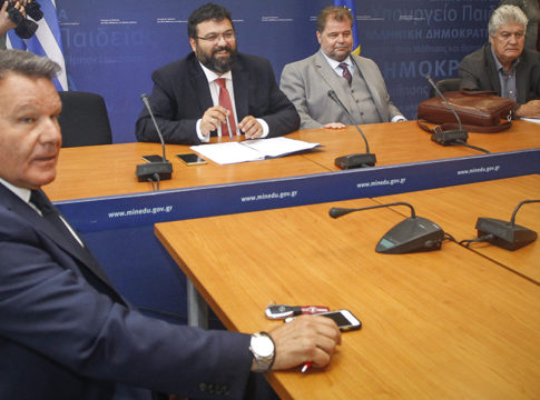 Ο Βασιλειάδης κατέθεσε τις προτάσεις του για «βιώσιμο ποδόσφαιρο»