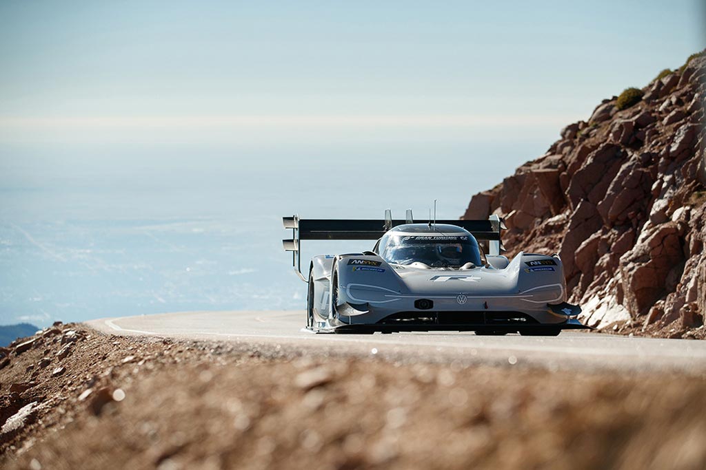 Ρεκόρ όλων των εποχών από τη VW στο Pikes Peak