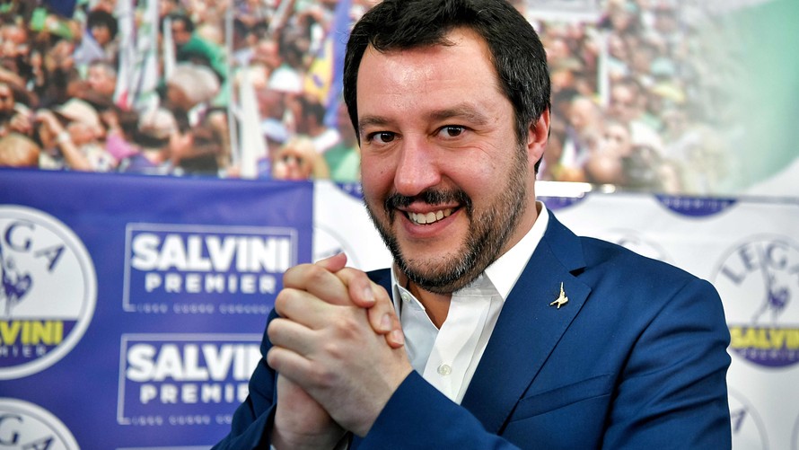 Eπιμένει ο Σαλβίνι για απογραφή των Ρομά