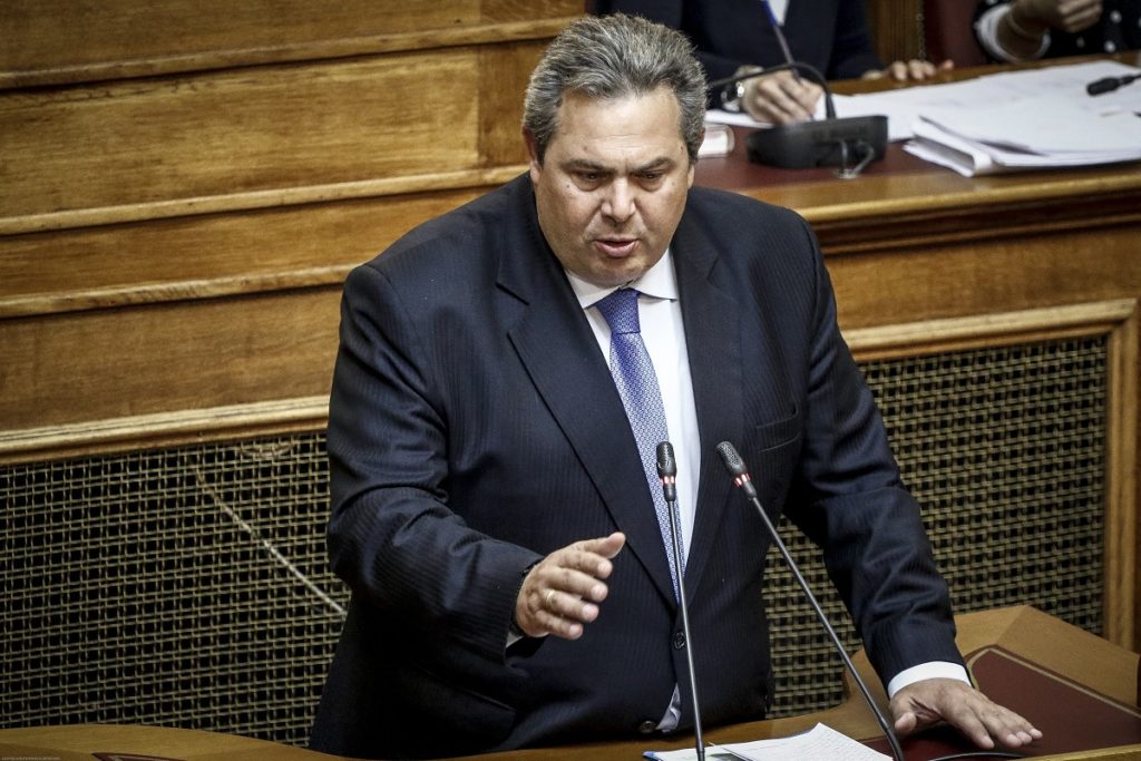 Αντιδρά η αντιπολίτευση στη στήριξη Μαξίμου στον Πάνο Καμμένο