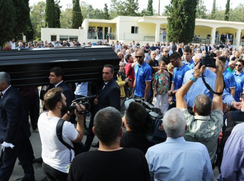 Ύστατο χαίρε στον Κώστα Πολίτη (pics)