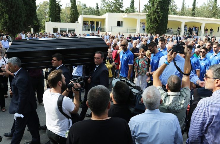 Ύστατο χαίρε στον Κώστα Πολίτη (pics)