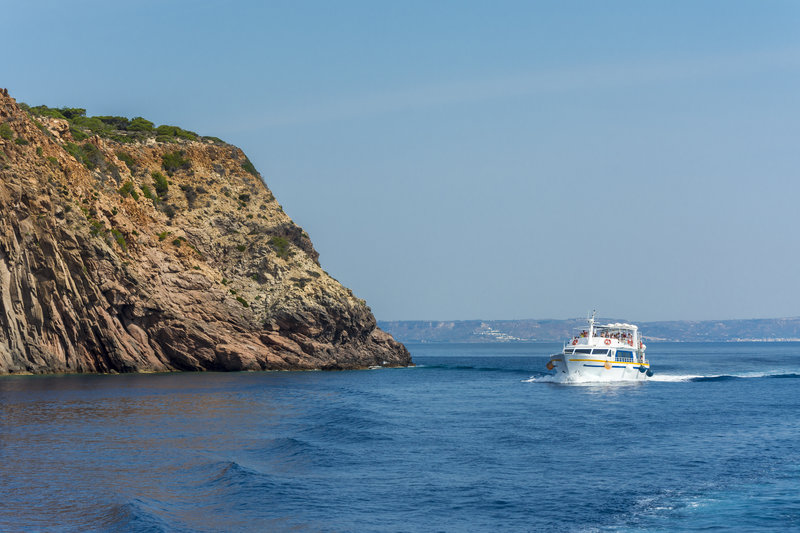 Το «άγνωστο» νησί του Αιγαίου… με τις απίστευτες παραλίες και τους 20 κατοίκους! (pics)