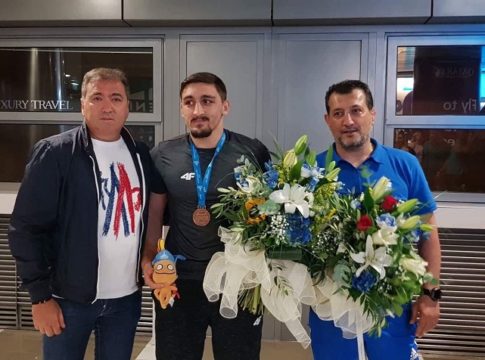 Πάλη : Επέστρεψε ο χάλκινος Μεσογειονίκης Δημήτρης Τσεκερίδης