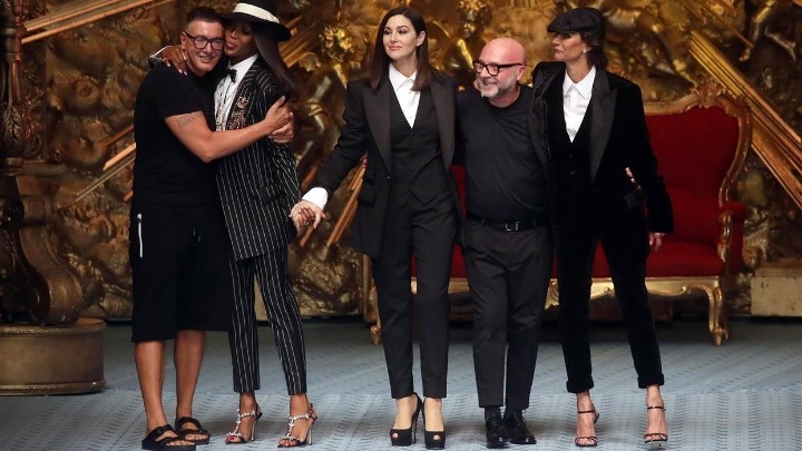 Με Μπελούτσι και Κάμπελ η επίδειξη του Dolce & Gabbana