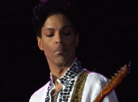 Οι κληρονόμοι του Prince είπαν «ναι» στην επανακυκλοφόρηση 35 άλμπουμ του