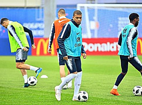 Εμπαπέ : «Είμαι καλά, μην τα βάζετε με τον Ραμί»