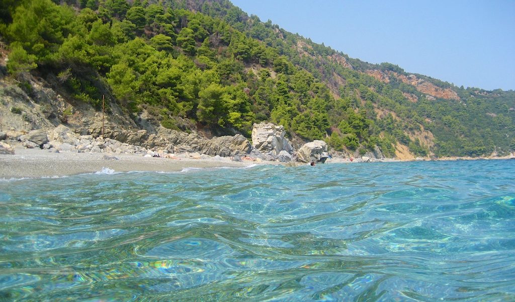 Οι 5 καλύτερες παραλίες στη Σκόπελο που θα σε κάνουν να θες να μείνεις για πάντα στο νησί! (pics)