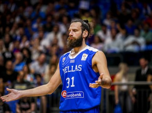 Επικό tweet του Γιαννόπουλου για τα τριάρια του Ολυμπιακού