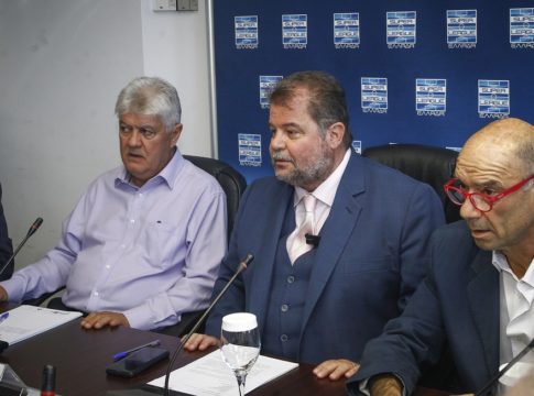 Μπαταγιάννης: «Να πάμε στους 14, να το δούμε το μοντέλο κι εδώ είμαστε και συζητάμε…»