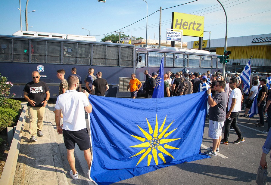 Πώς η Μακεδονία γίνεται Κόσοβο, ακόμα κι αν δεν πιστεύεις σε Θεούς και δαίμονες