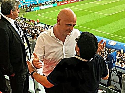 Κολωτούμπα αλά Τσίπρας από τον Ντιέγκο