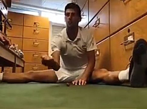 Έτσι σκότωσε την ώρα του ο Τζόκοβιτς