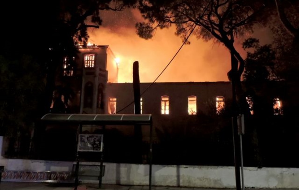 Χανιά: Ολοσχερής η καταστροφή του Πολεμικού Μουσείου