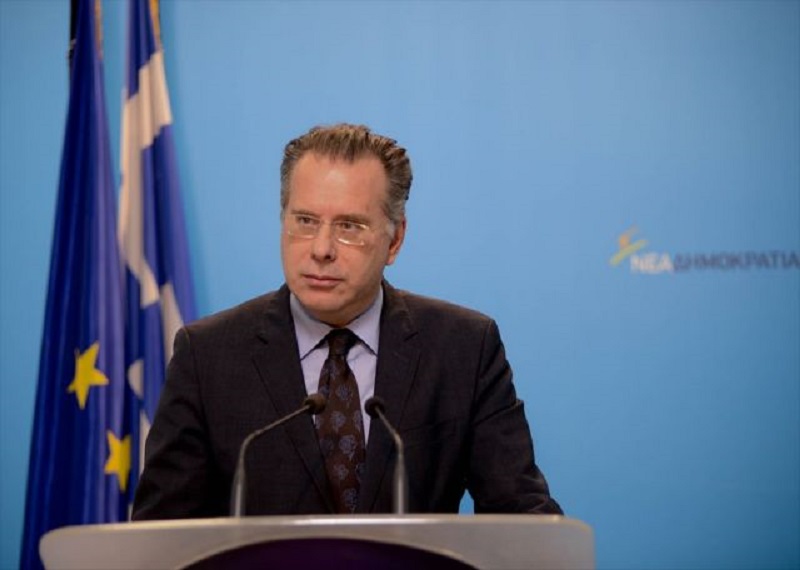 Κουμουτσάκος: Η πρόσκληση στην ΠΓΔΜ για ένταξη στο ΝΑΤΟ δεν γυρίζει πίσω