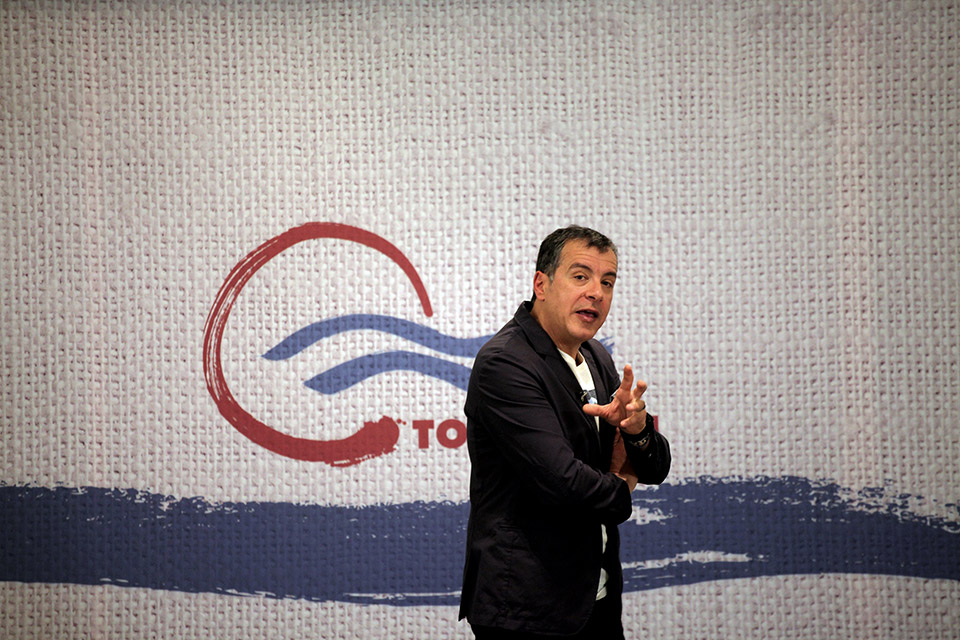 Θεοδωράκης: Δεν θα έχουμε πρόωρες κάλπες το φθινόπωρο