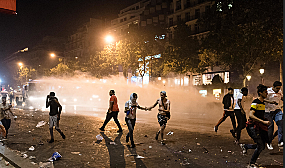 Δύο νεκροί, ξύλο και αιματηρά επεισόδια στη… γιορτή των Γάλλων (pics/vids)