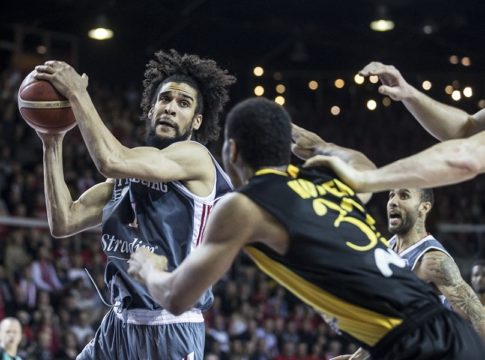 Στη Βαλένθια ο Λαμπεϊρί