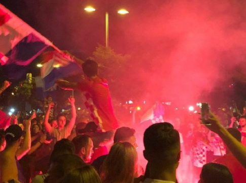 «Κάηκε» το Ζάγκρεμπ για την πρόκριση της Κροατίας (vid)