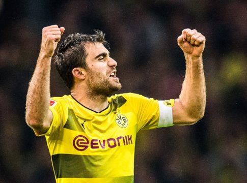 Συγκίνησε ο Παπασταθόπουλος στο «αντίο» του προς τους φίλους της Ντόρτμουντ