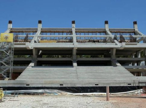 Οι πρώτες εξέδρες και τα πρώτα σκαλοπάτια στην Αγια-Σοφιά (pics+vid)