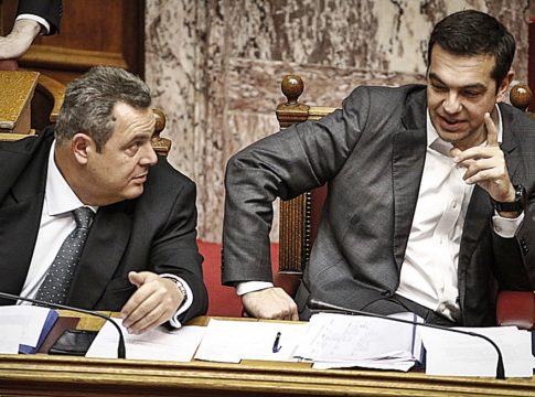 Ανασχηματισμός Τσίπρα : Κλίνατε επί δεξιά