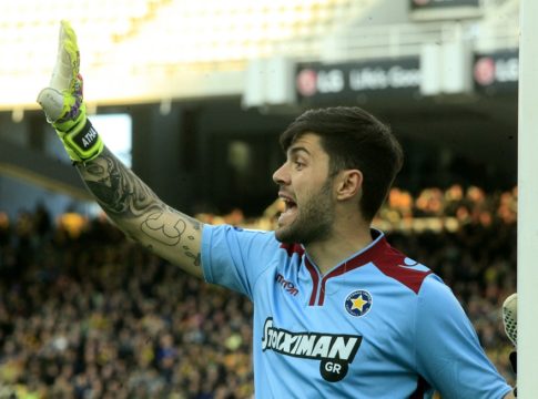 Στον πάγκο μετά από 39 σερί παιχνίδια ο Αθανασιάδης