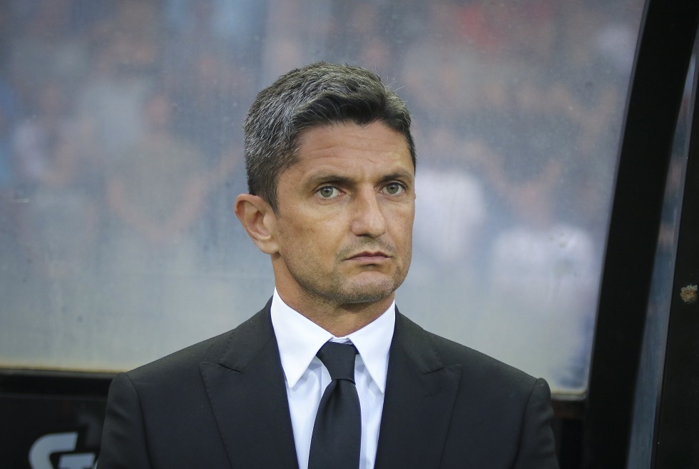 Λουτσέσκου: «Είμαστε σε επαφές με αριστερά μπακ»