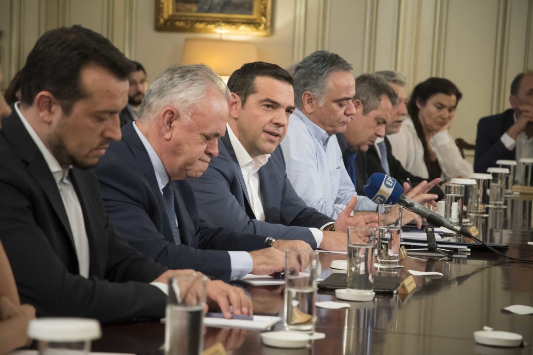 Tα αυτογκόλ του ΣΥΡΙΖΑ: Μνημειώδεις ατάκες που εξοργίζουν την κοινωνία | to10.gr Tα αυτογκόλ του ΣΥΡΙΖΑ: Μνημειώδεις ατάκες που εξοργίζουν την κοινωνία | to10.gr