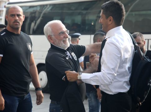 Το κλίμα ήταν στραβό πριν το φάει κι ο… γάιδαρος!