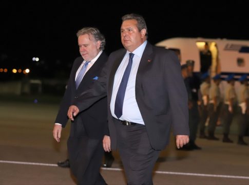 Ο Θεοφίλου είναι ήρωας, όχι οι δύο στρατιωτικοί