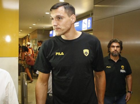Ηρθε ο Ματσιούλις – «Εύκολη απόφαση η μεταγραφή στην ΑΕΚ»