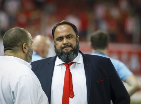 Ο εκνευρισμός του Μαρινάκη στα σφυρίγματα του Βίνσιτς