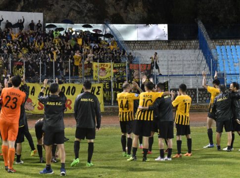 Έτσι γιόρτασε την «τριάρα» της επιστροφής του ο Άρης! (pics)