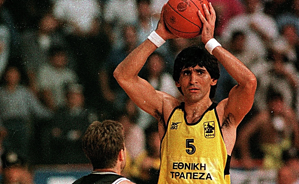 Οι ευχές του Άρη στον Παναγιώτη Γιαννάκη (pic)