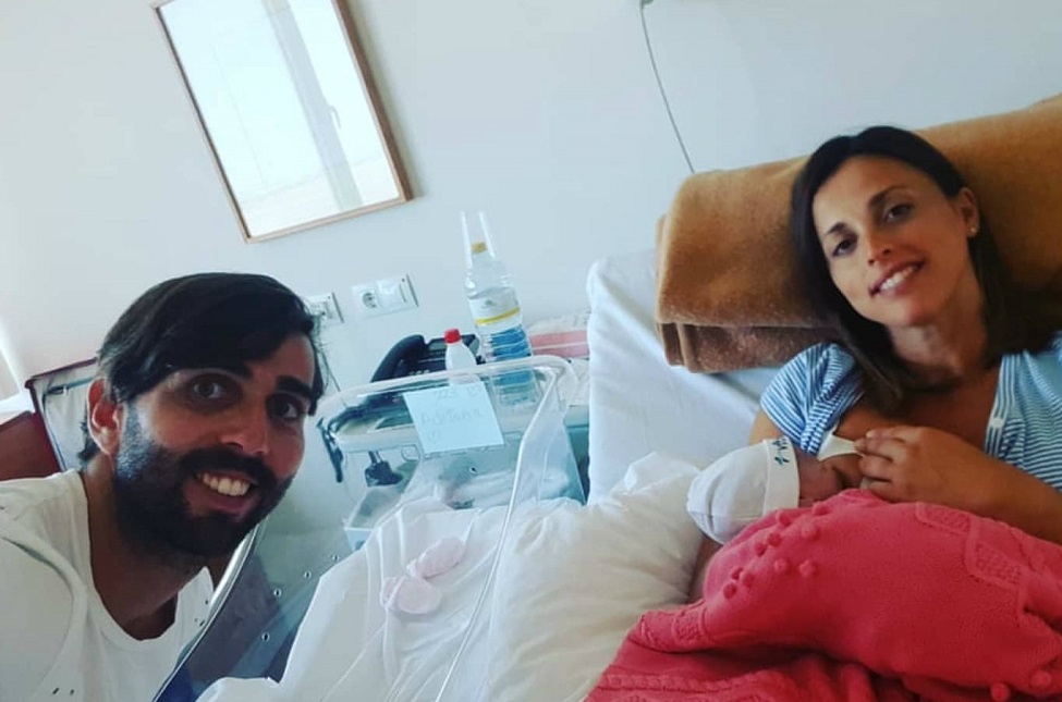 Ο Κρέσπο, η Βαλεντίνα και η νεογέννητη Αντριάνα (pics) | to10.gr Ο Κρέσπο, η Βαλεντίνα και η νεογέννητη Αντριάνα (pics) | to10.gr