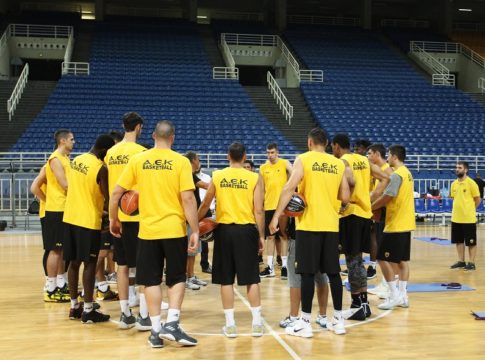 Η ανοικτή προπόνηση της ΑΕΚ (vid)