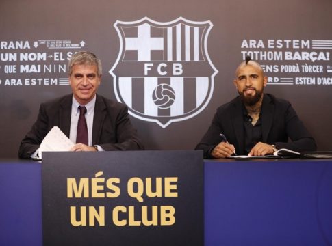 Υπέγραψε στην Μπαρτσελόνα ο Βιδάλ