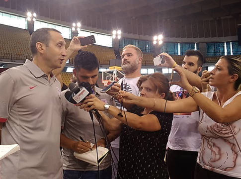 Μπλατ: «Να είμαστε αφοσιωμένοι στην τελειότητα» (vids)