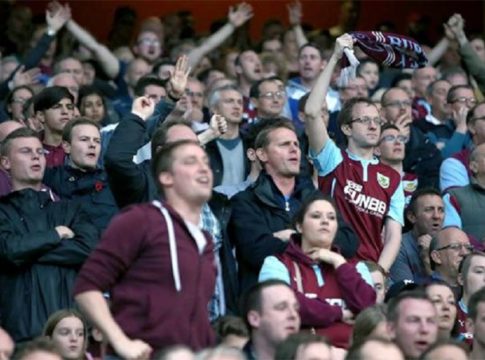 Οπαδοί της Μπέρνλι ταξιδεύουν για Ελλάδα και ο πιλότος τους εύχεται «καλή επιτυχία»! (vid)